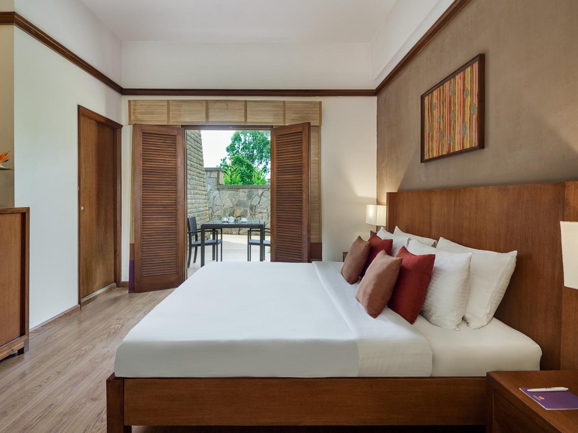 Angsana Oasis & Resort