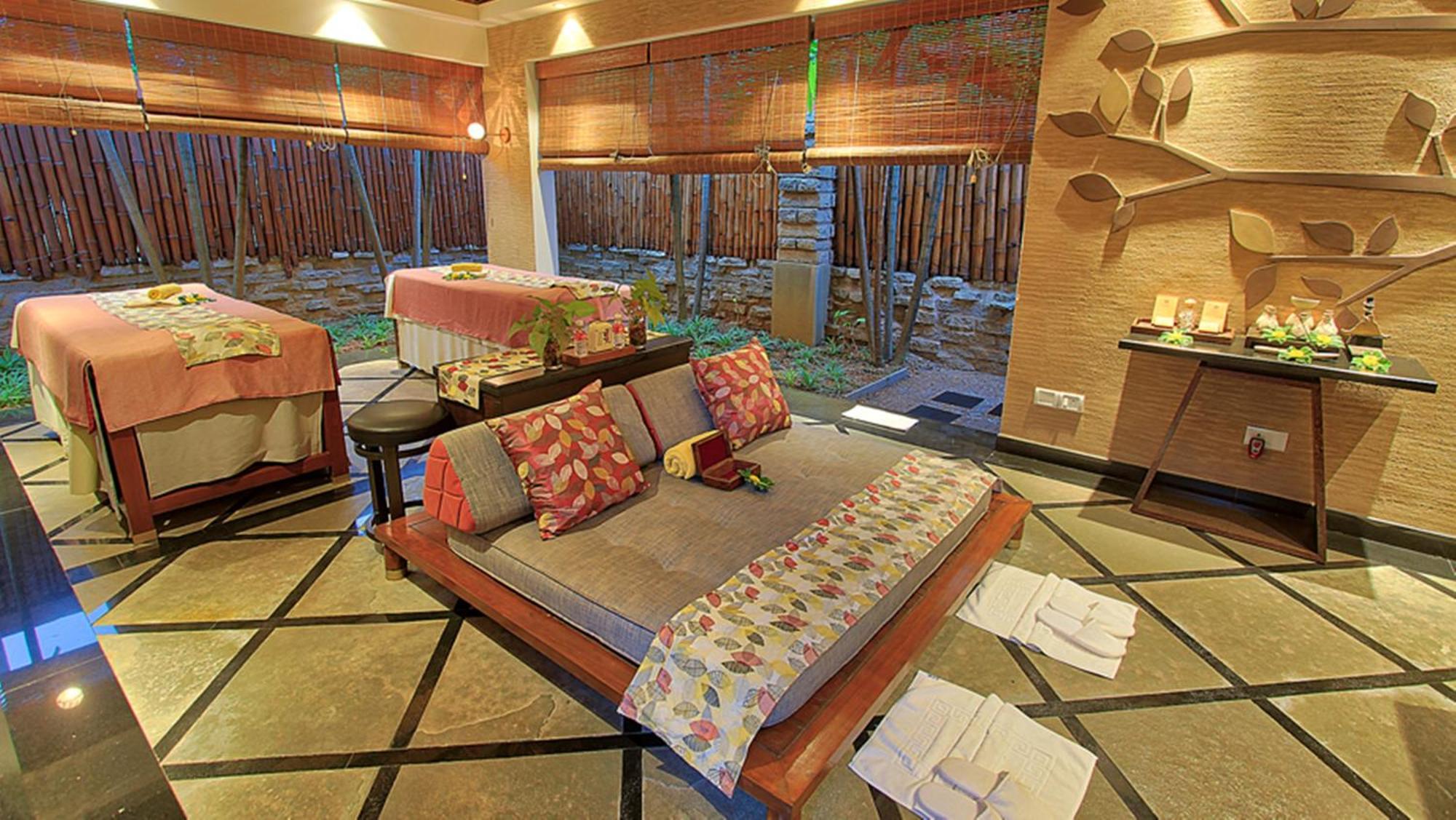 Angsana Oasis &