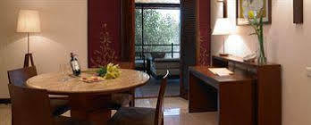 Angsana Oasis & 4*
